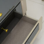 Kivona Oriel Bedroom Set