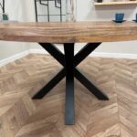 Splash Elegant Encircle Dining Table